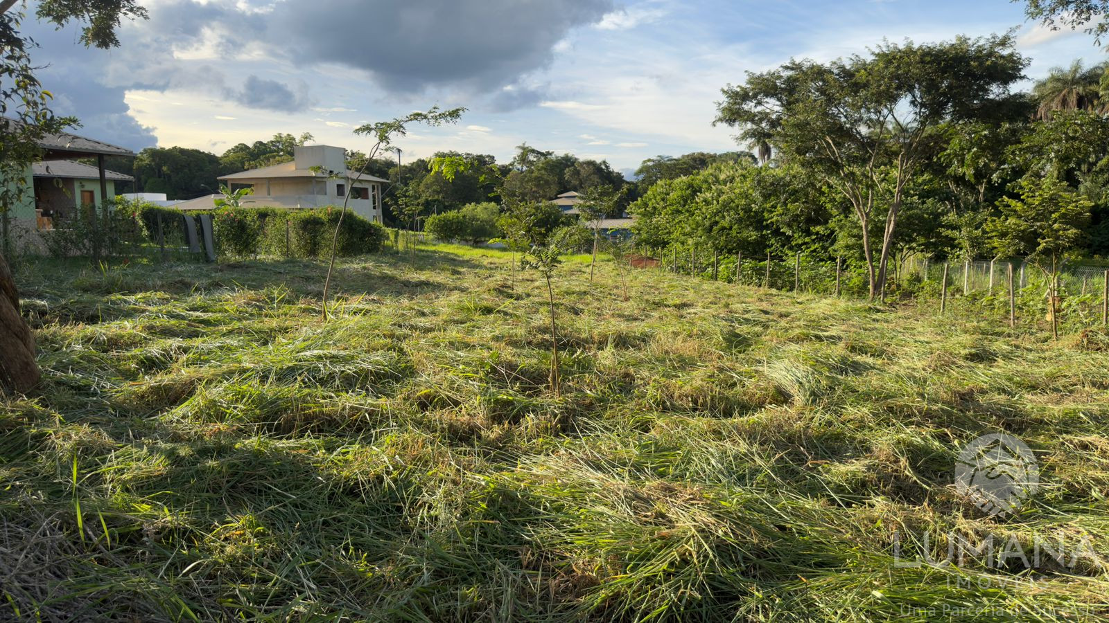 Lote em Condomínio