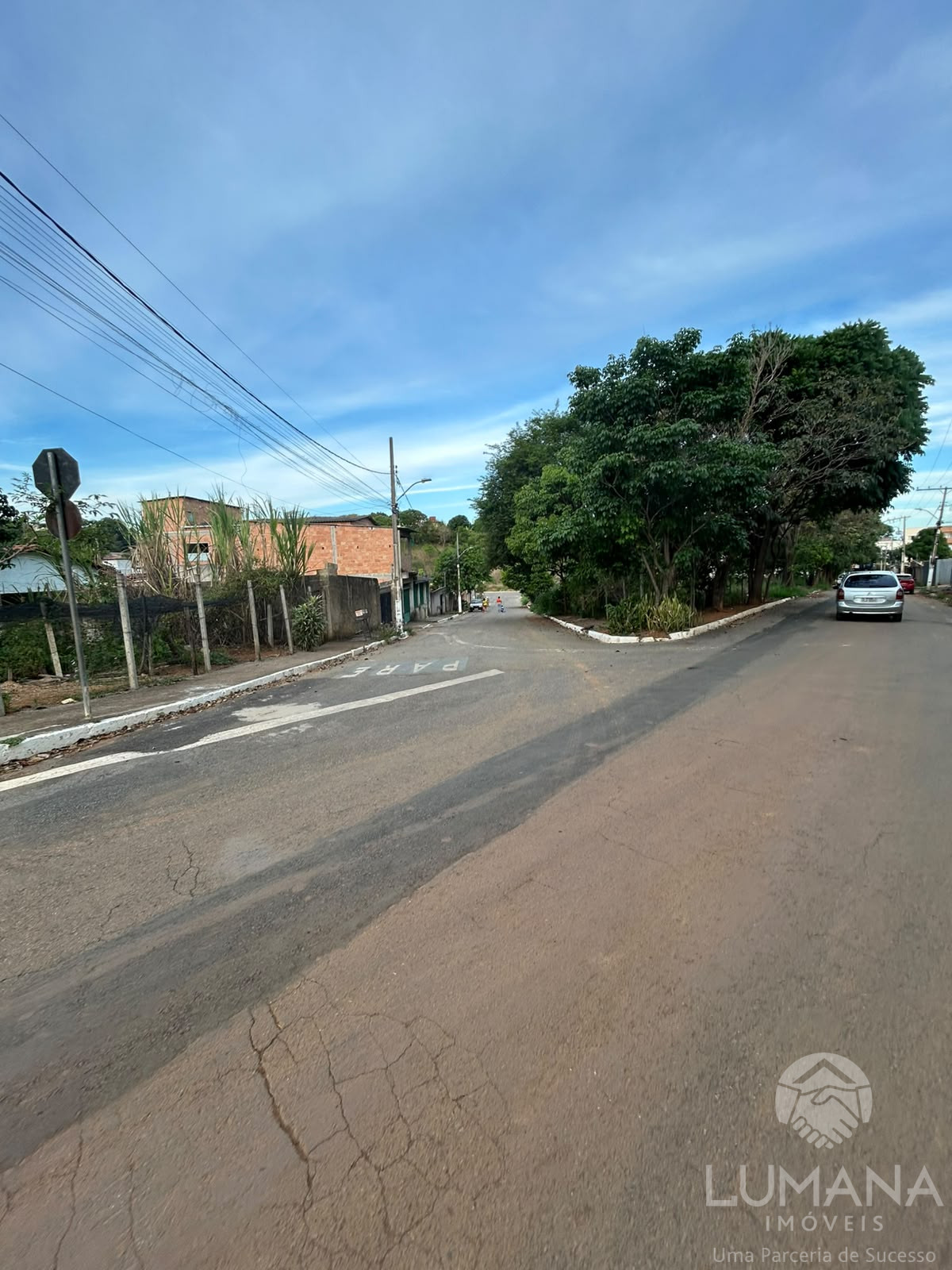 Lote comercial 704 m²