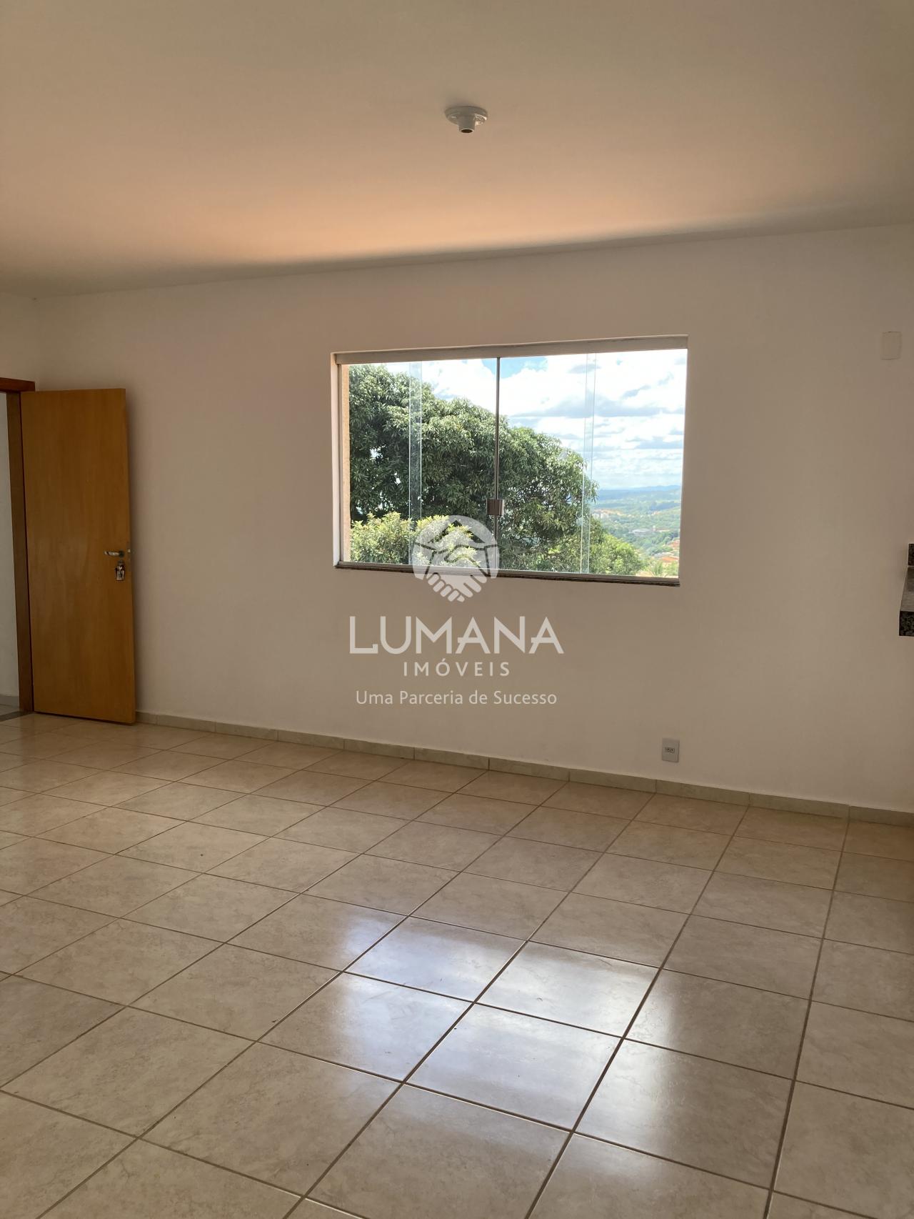 APARTAMENTO COM VARANDA