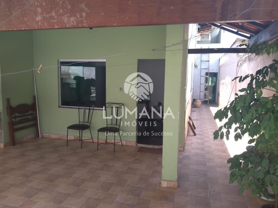 CASA NO CENTRO DA CIDADE