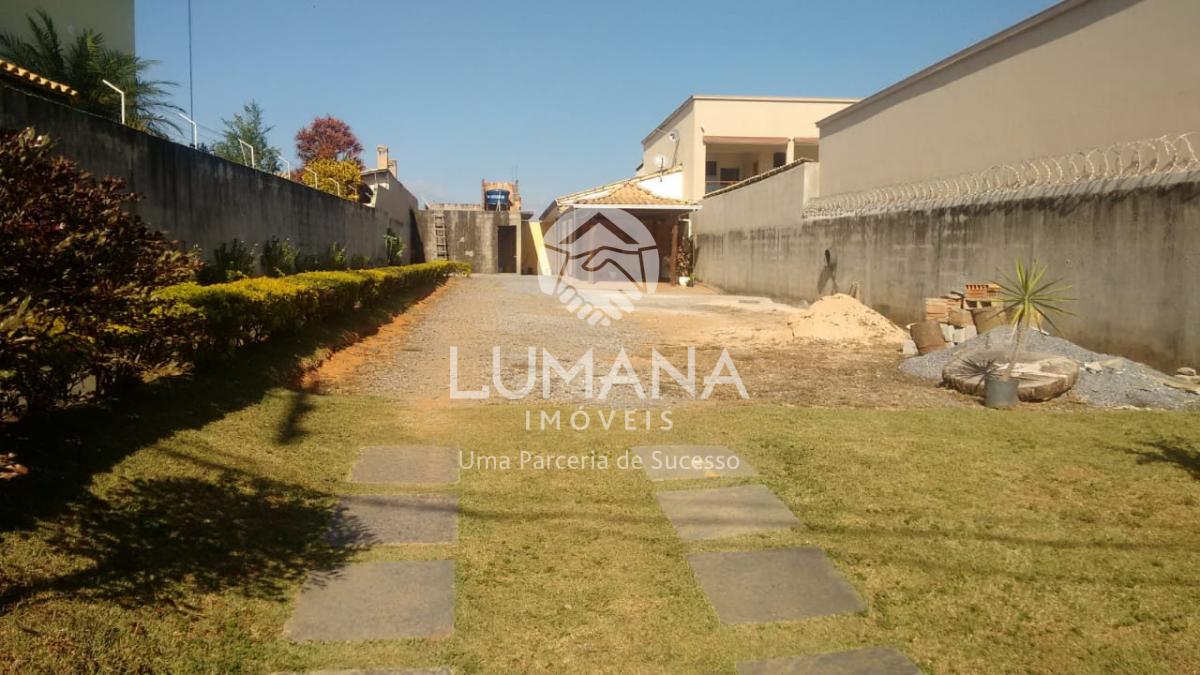 ÁREA DE LAZER