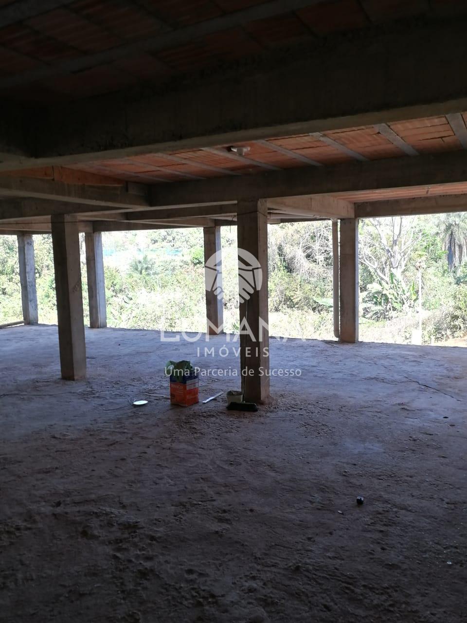 CASA NO BAIRRO ACÁCIAS