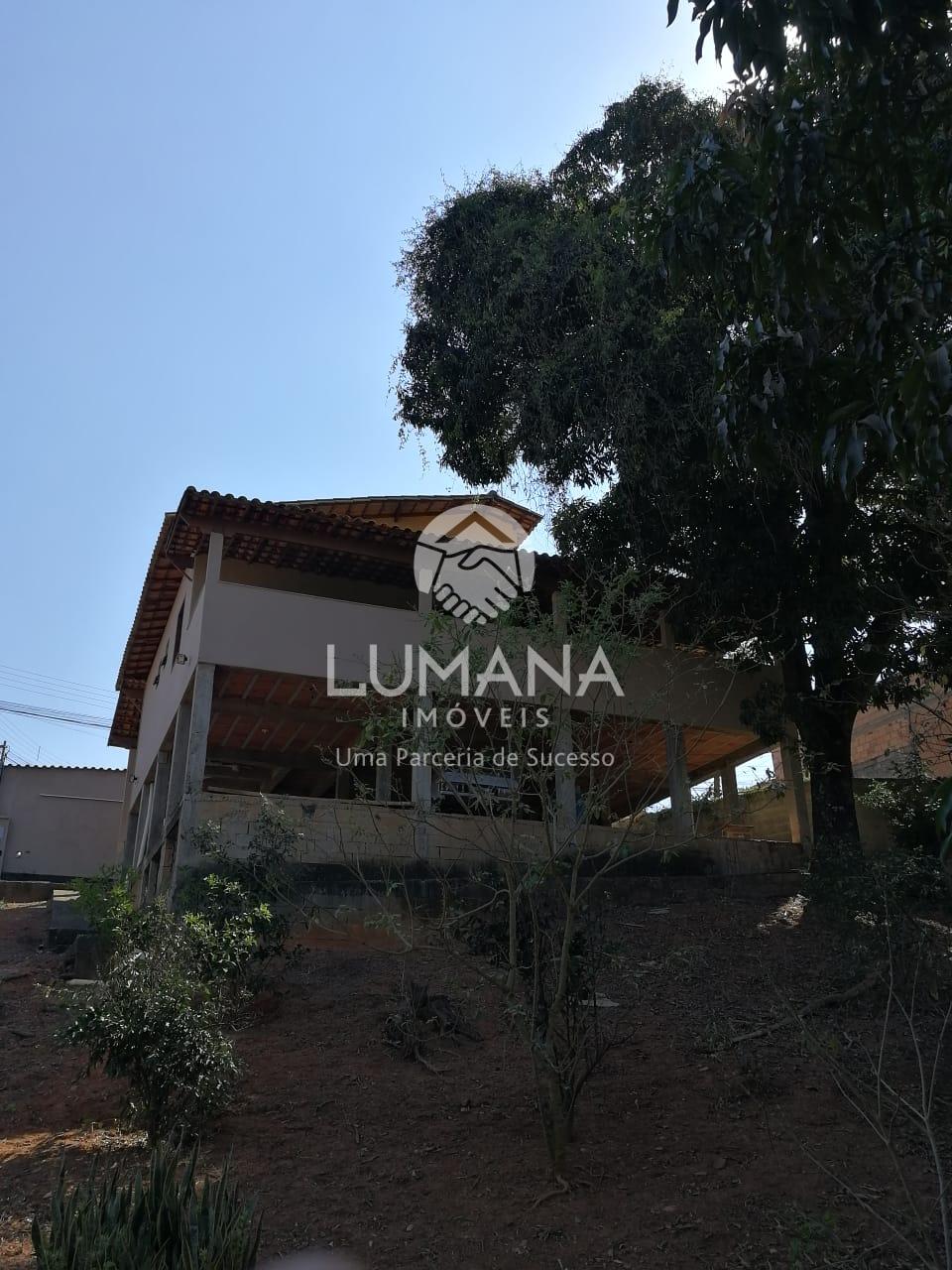 CASA NO BAIRRO ACÁCIAS