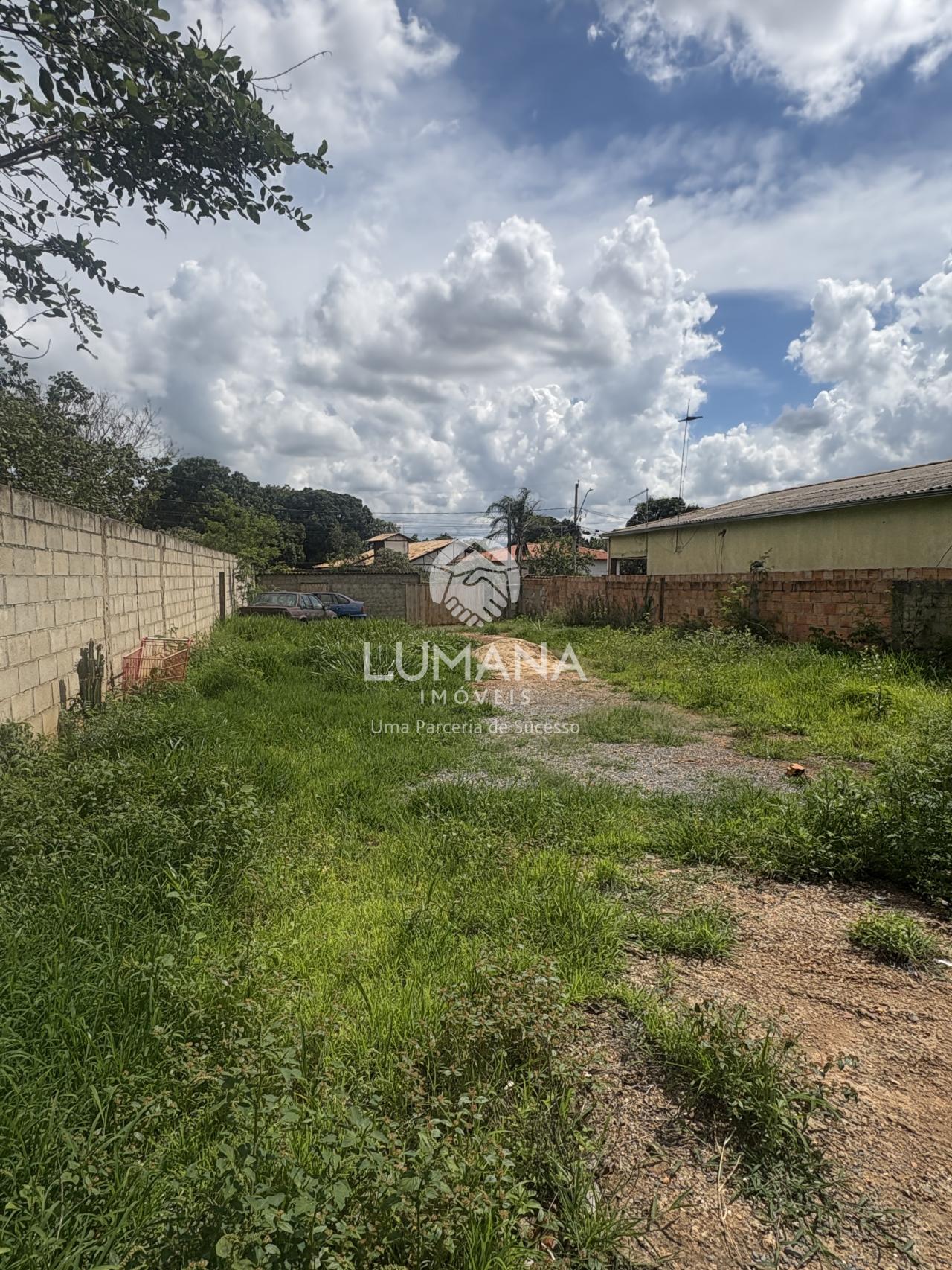 PRÓXIMA A LAGOA CENTRAL